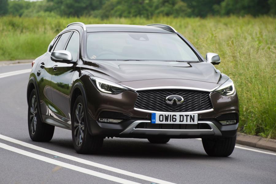  Infiniti QX30 2.2d AWD 2016 года  (UK) (фото 7 из 30)